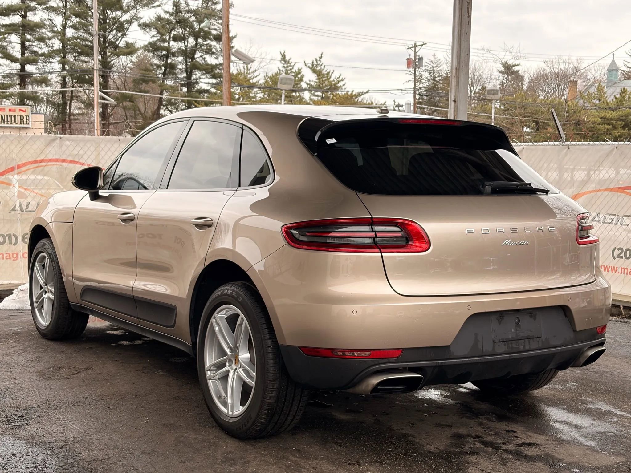 Used 2017 Porsche Macan image 55