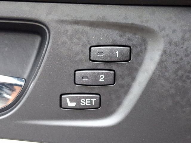 Used 2016 Acura RLX Sport Hybrid w/ Advance Pkg image 27