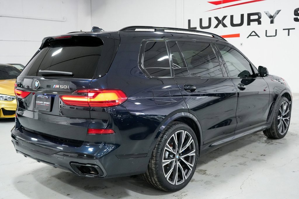 Used 2022 BMW X7 M50i w/ Dynamic Handling Package image 6