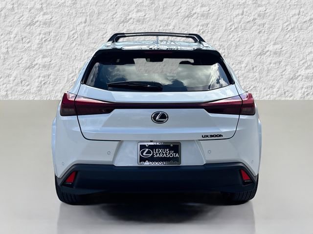 Used 2025 Lexus UX 300h FWD w/ Accessory Package (Z1) image 4