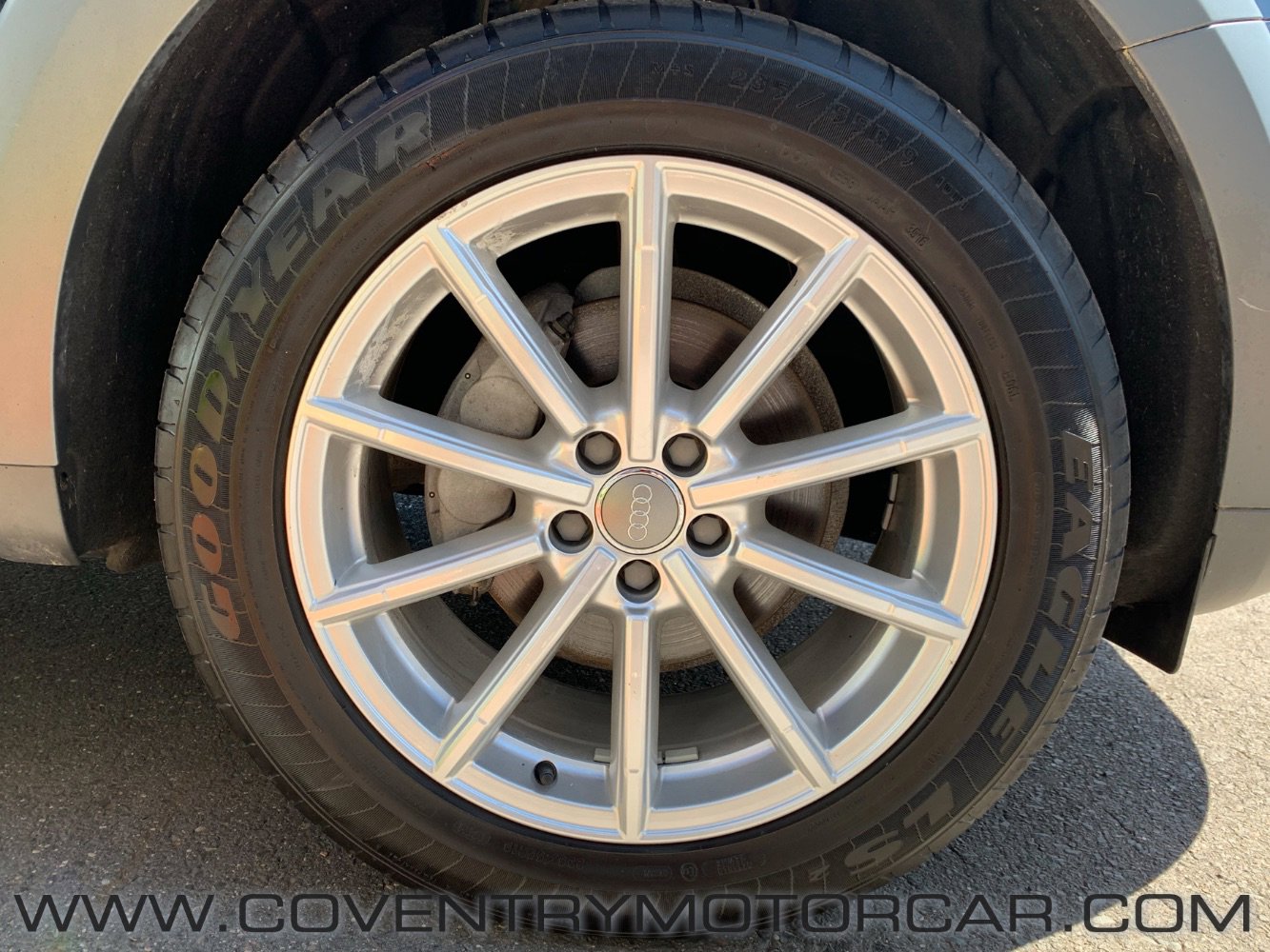 Used 2017 Audi Q5 2.0T Premium Plus w/ Technology Package image 13