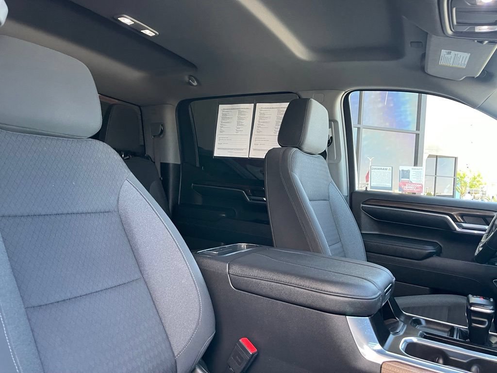 Used 2023 Chevrolet Silverado 1500 LT Trail Boss AWD/4WD image 16