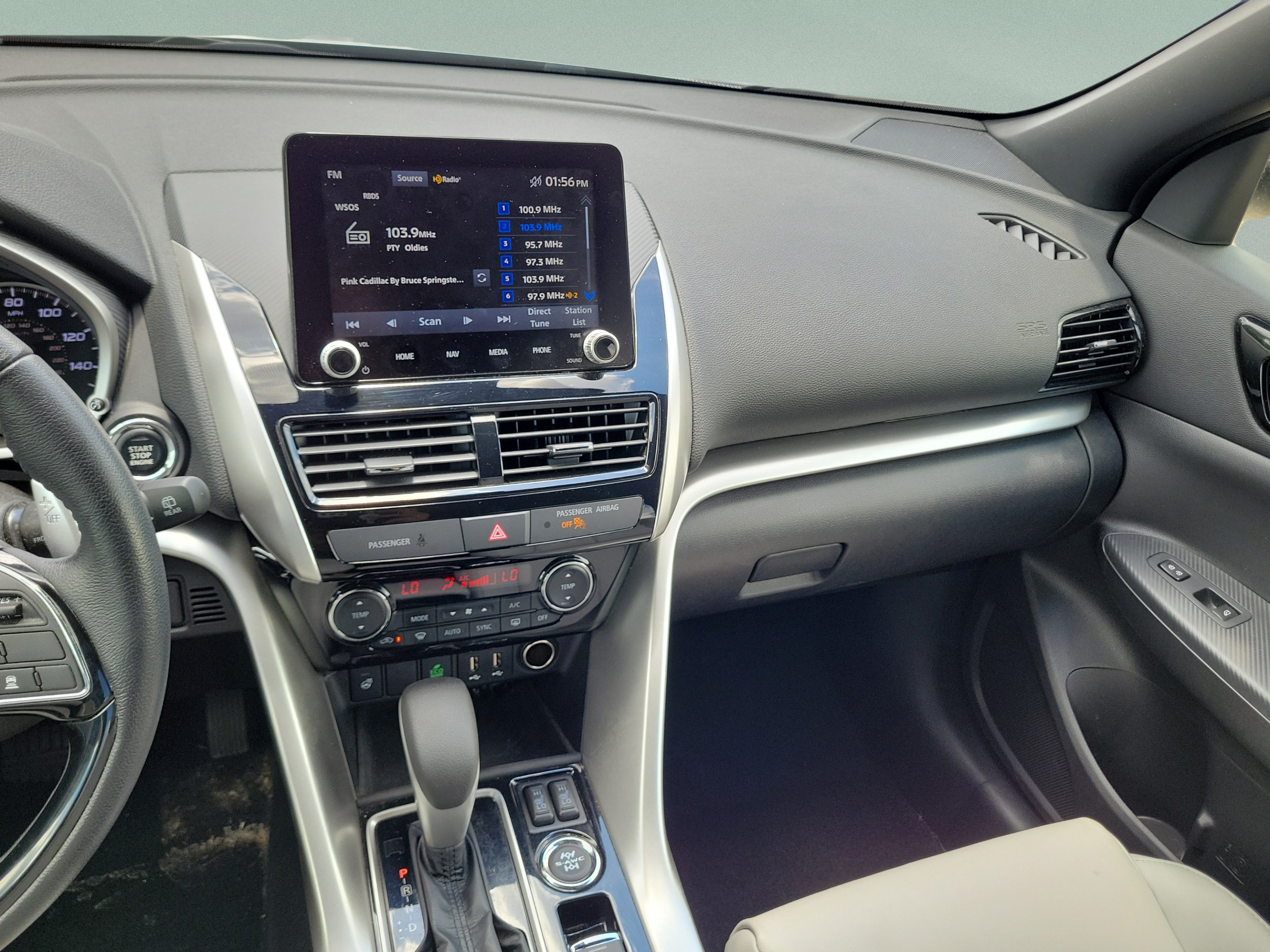 Used 2024 Mitsubishi Eclipse Cross SE AWD/4WD image 16
