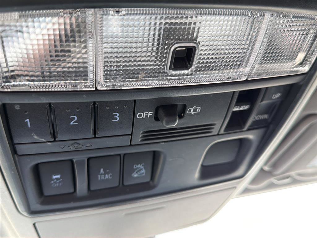 Used 2015 Toyota 4Runner SR5 Premium image 12