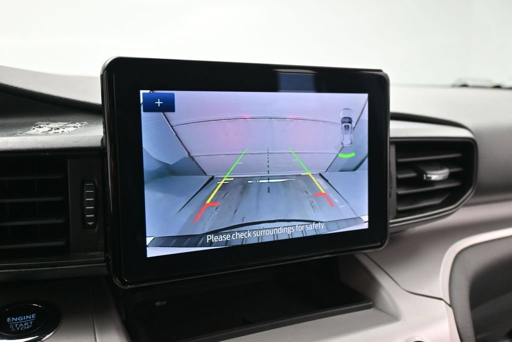 Certified 2024 Ford Explorer XLT RWD image 15