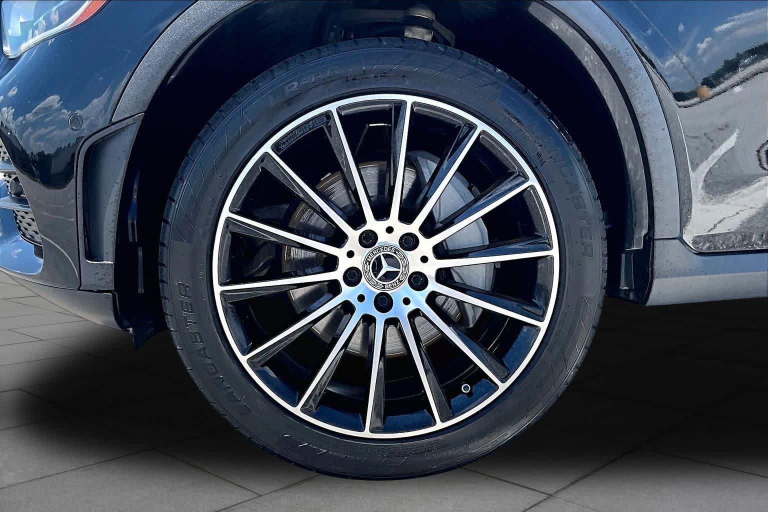 Used 2021 Mercedes-Benz GLC 300 image 11