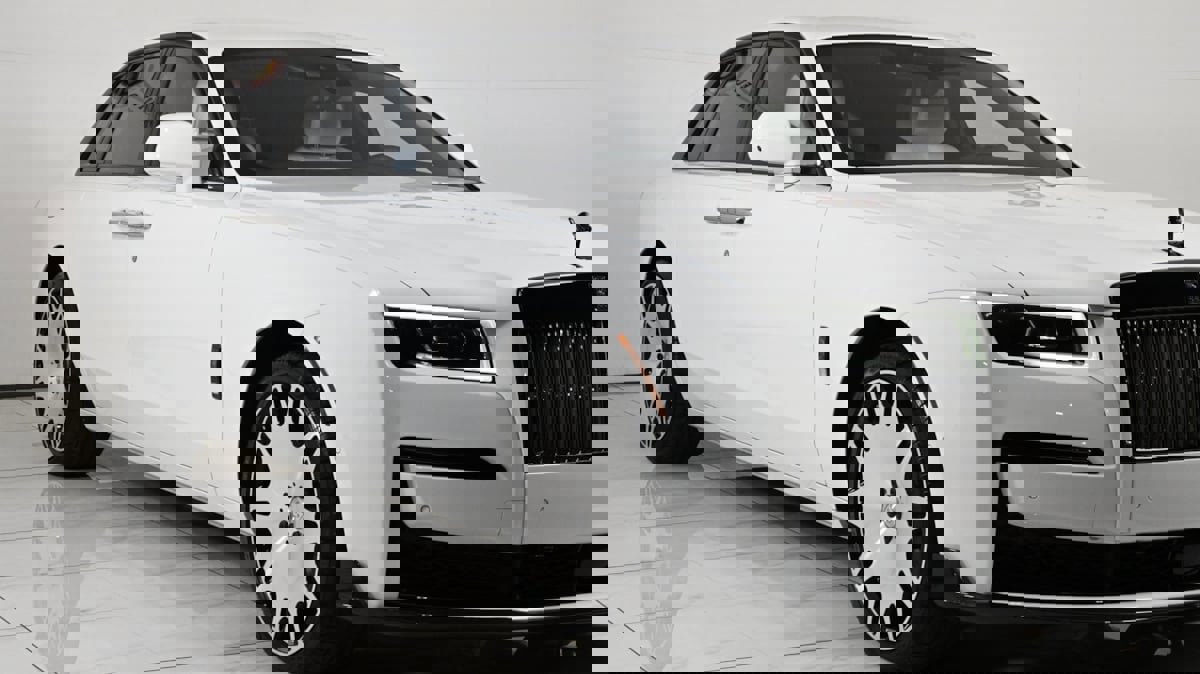 Used 2023 Rolls-Royce Ghost Black Badge w/ Black Badge Ghost Package image 78