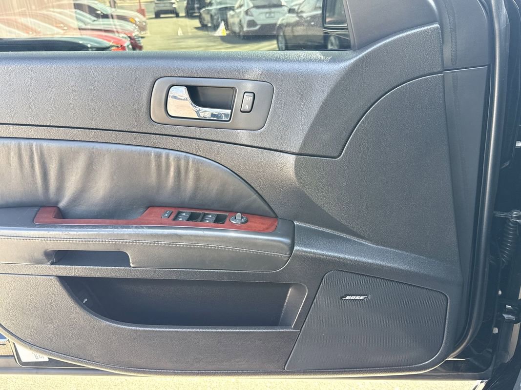 Used 2006 Cadillac STS V8 w/ Preferred Equipment Group RWD image 9
