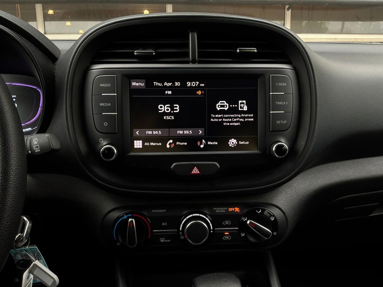 Used 2025 Kia Soul LX w/ LX Technology Package FWD image 24