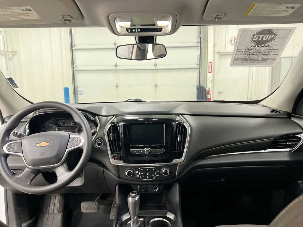 Used 2020 Chevrolet Traverse LS image 10