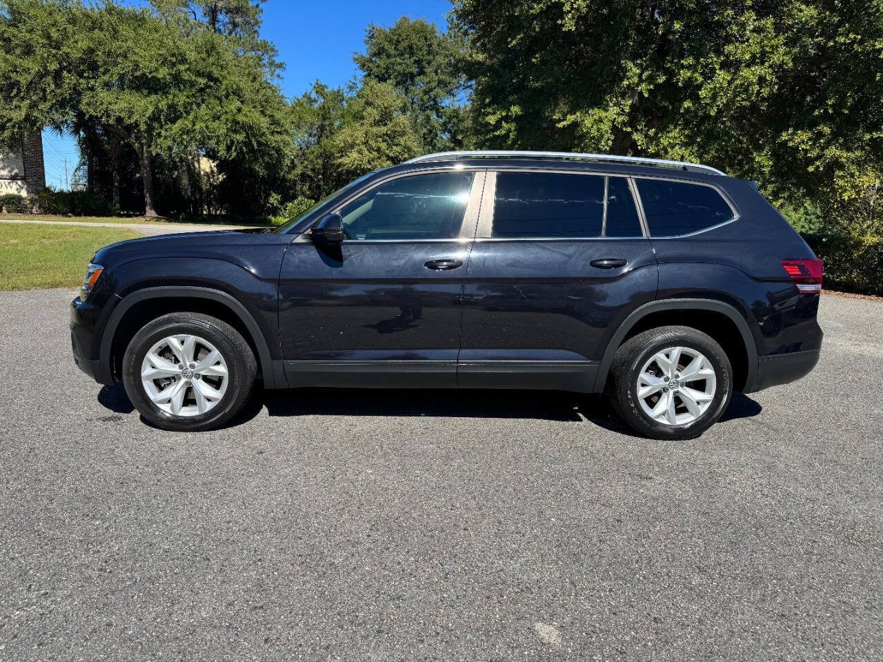 Used 2018 Volkswagen Atlas SE FWD image 3
