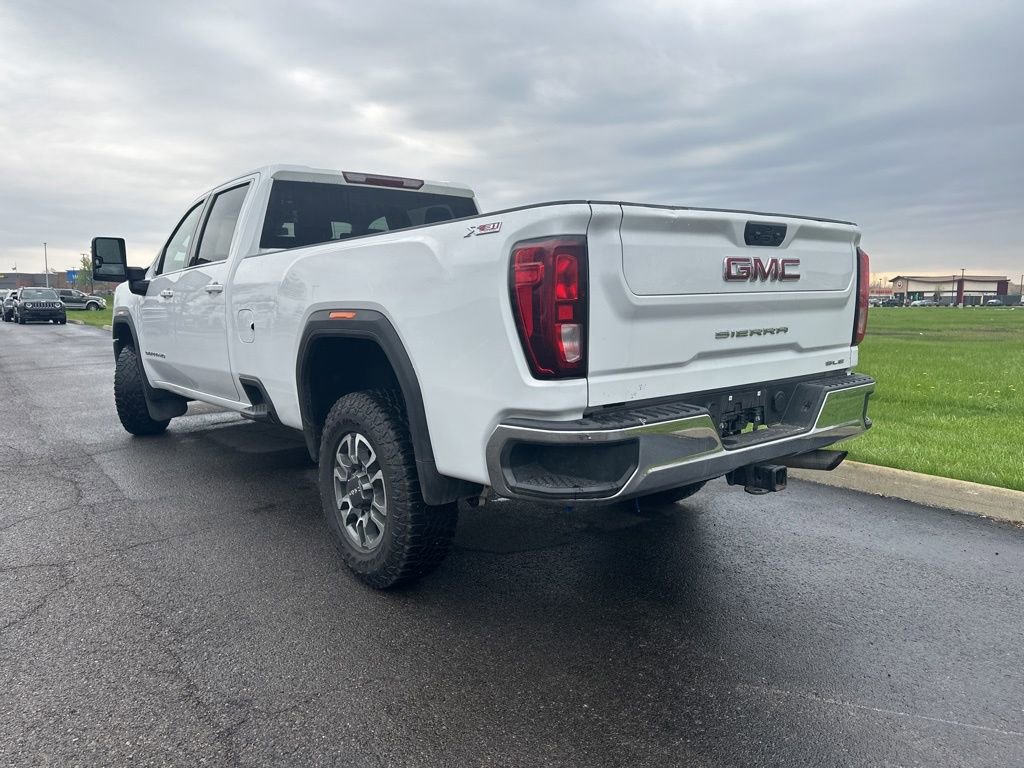 Used 2024 GMC Sierra 3500 SLE w/ SLE Convenience Package image 9