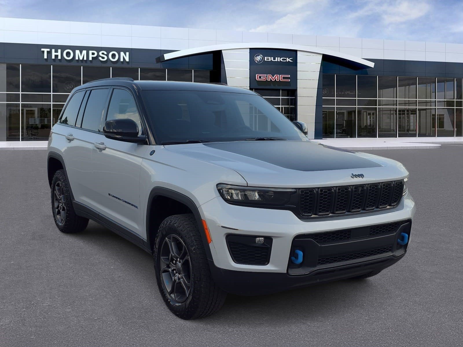 Used 2024 Jeep Grand Cherokee Trailhawk