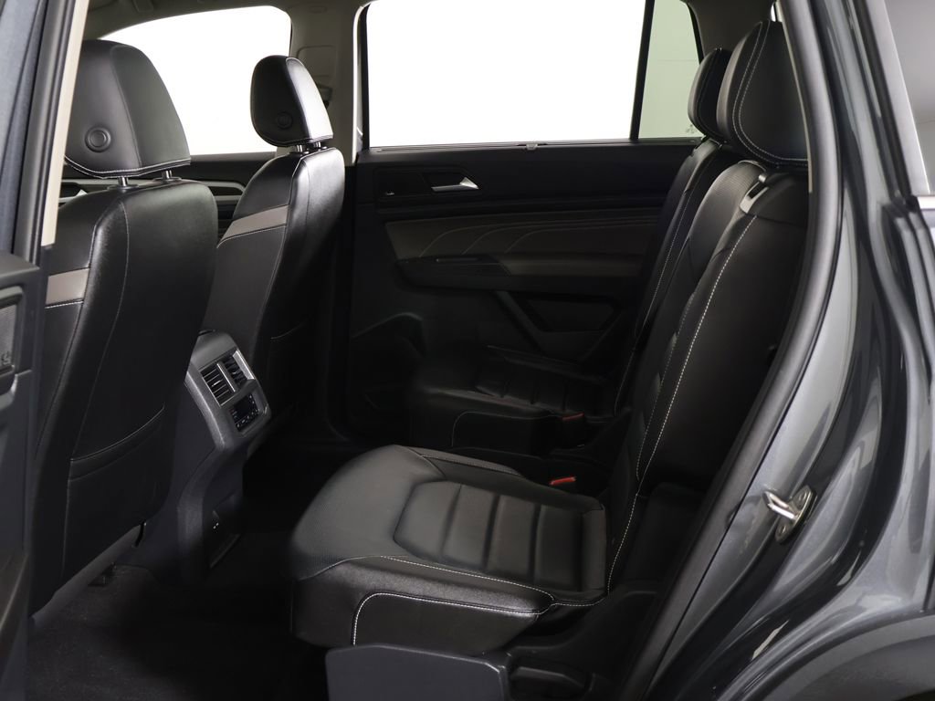 Used 2023 Volkswagen Atlas SEL AWD/4WD image 35