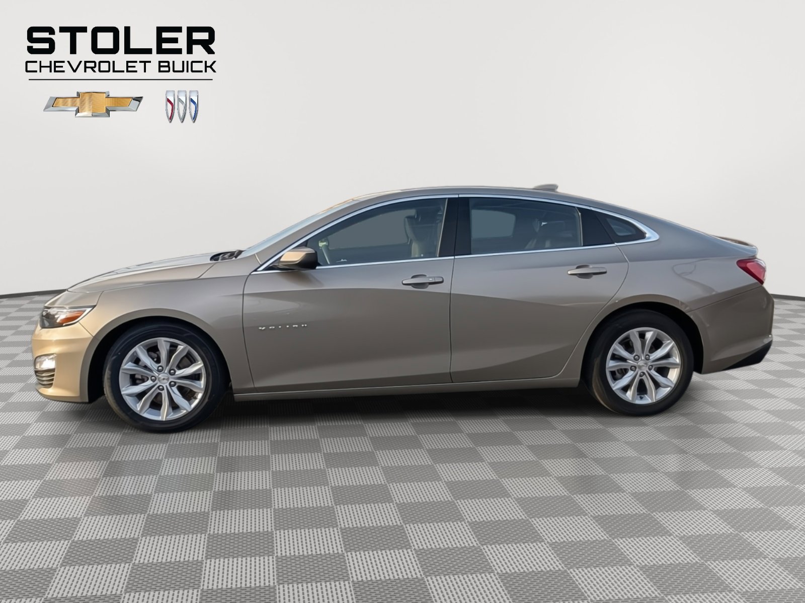 Used 2022 Chevrolet Malibu LT image 2