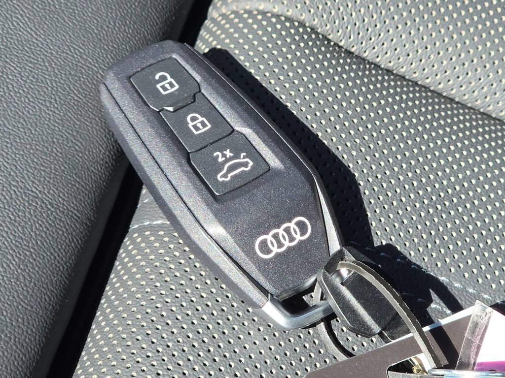Used 2025 Audi A5 2.0T Prestige AWD/4WD image 44