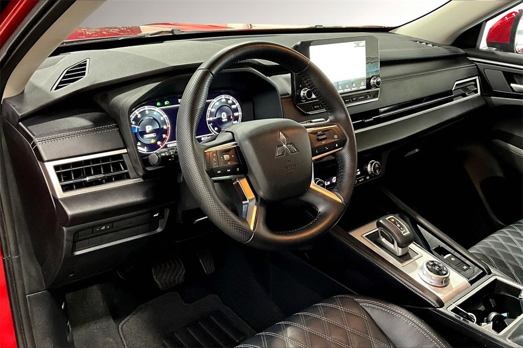 Used 2022 Mitsubishi Outlander SEL image 17