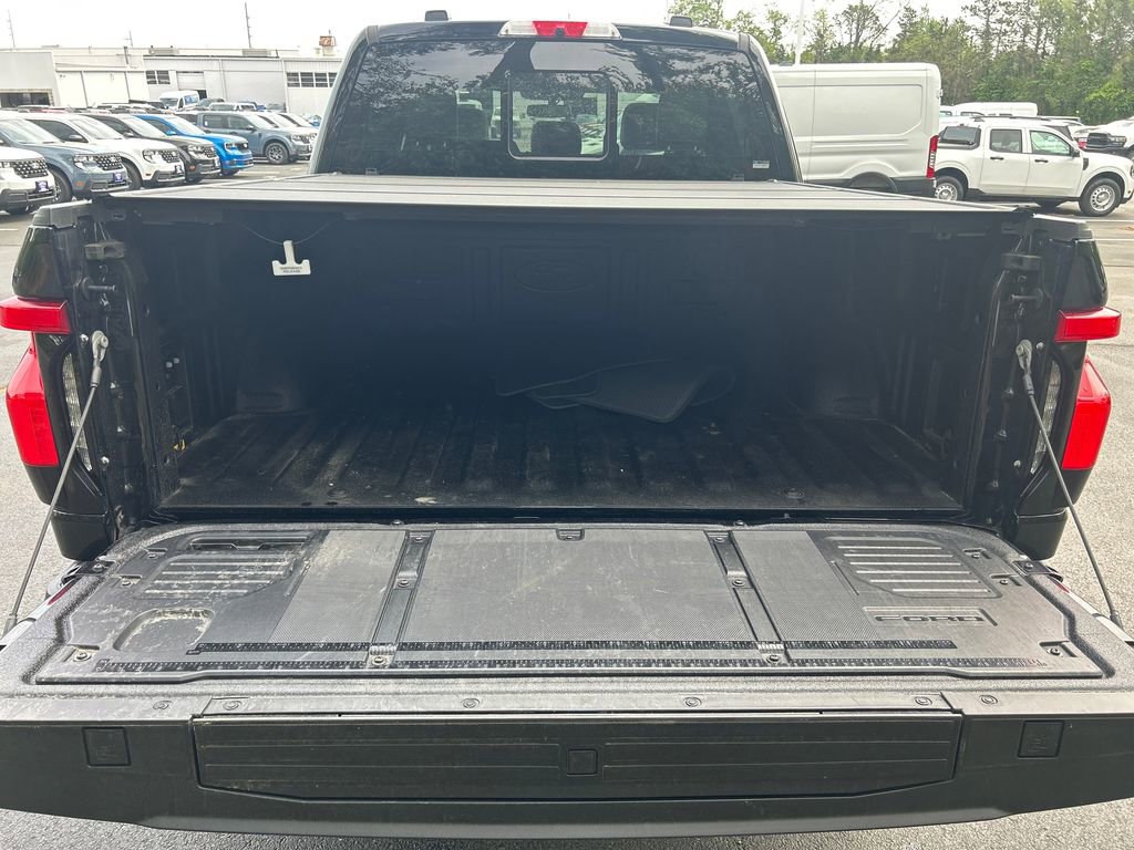 Used 2025 Ford F150 Lightning Platinum image 14