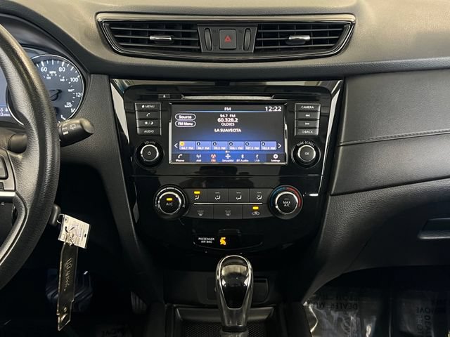 Used 2018 Nissan Rogue S AWD/4WD image 34