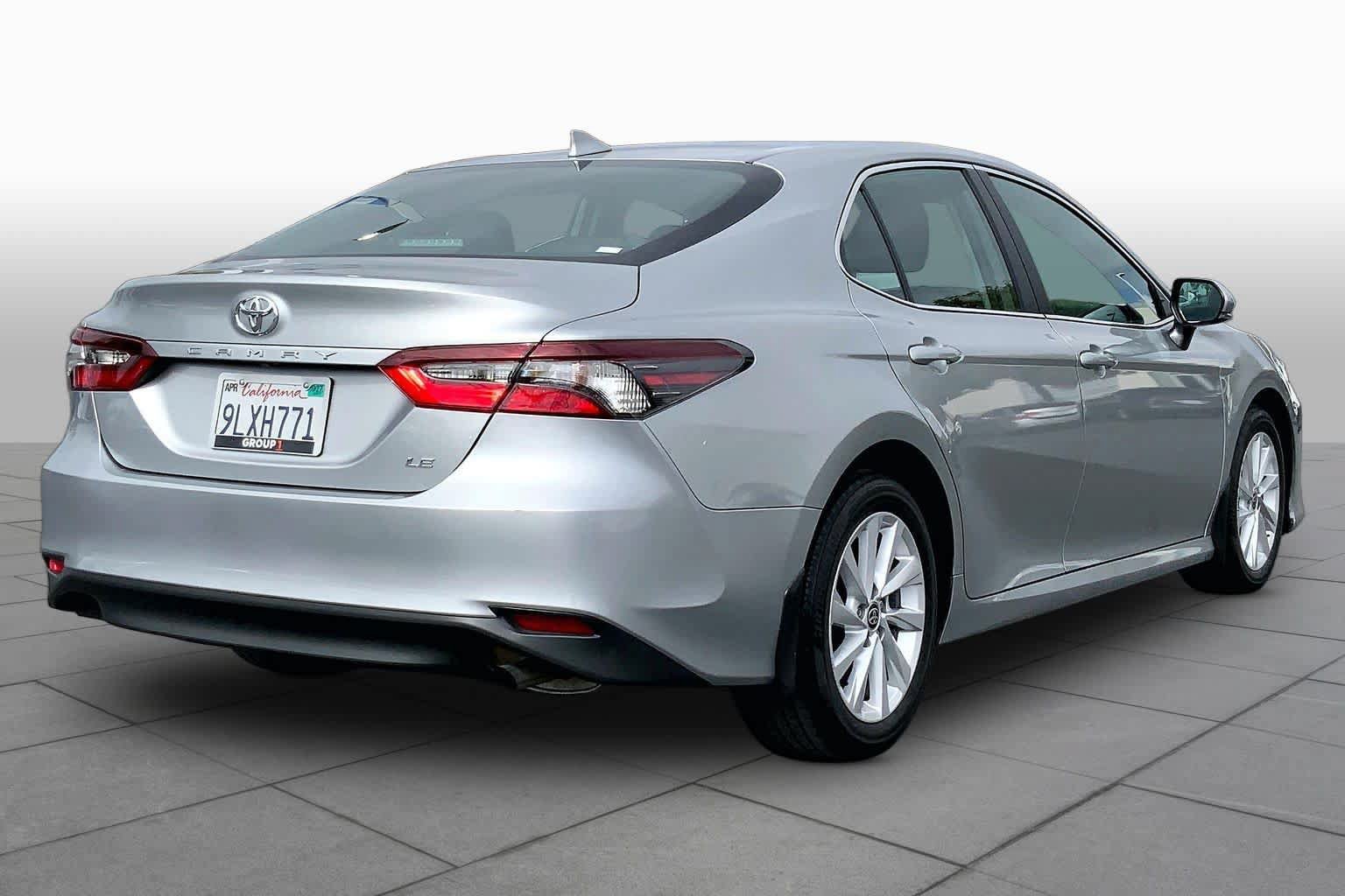 Used 2024 Toyota Camry LE w/ Convenience Package FWD image 12