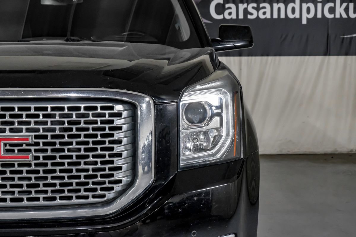 Used 2017 GMC Yukon XL Denali w/ Open Road Package AWD/4WD image 43