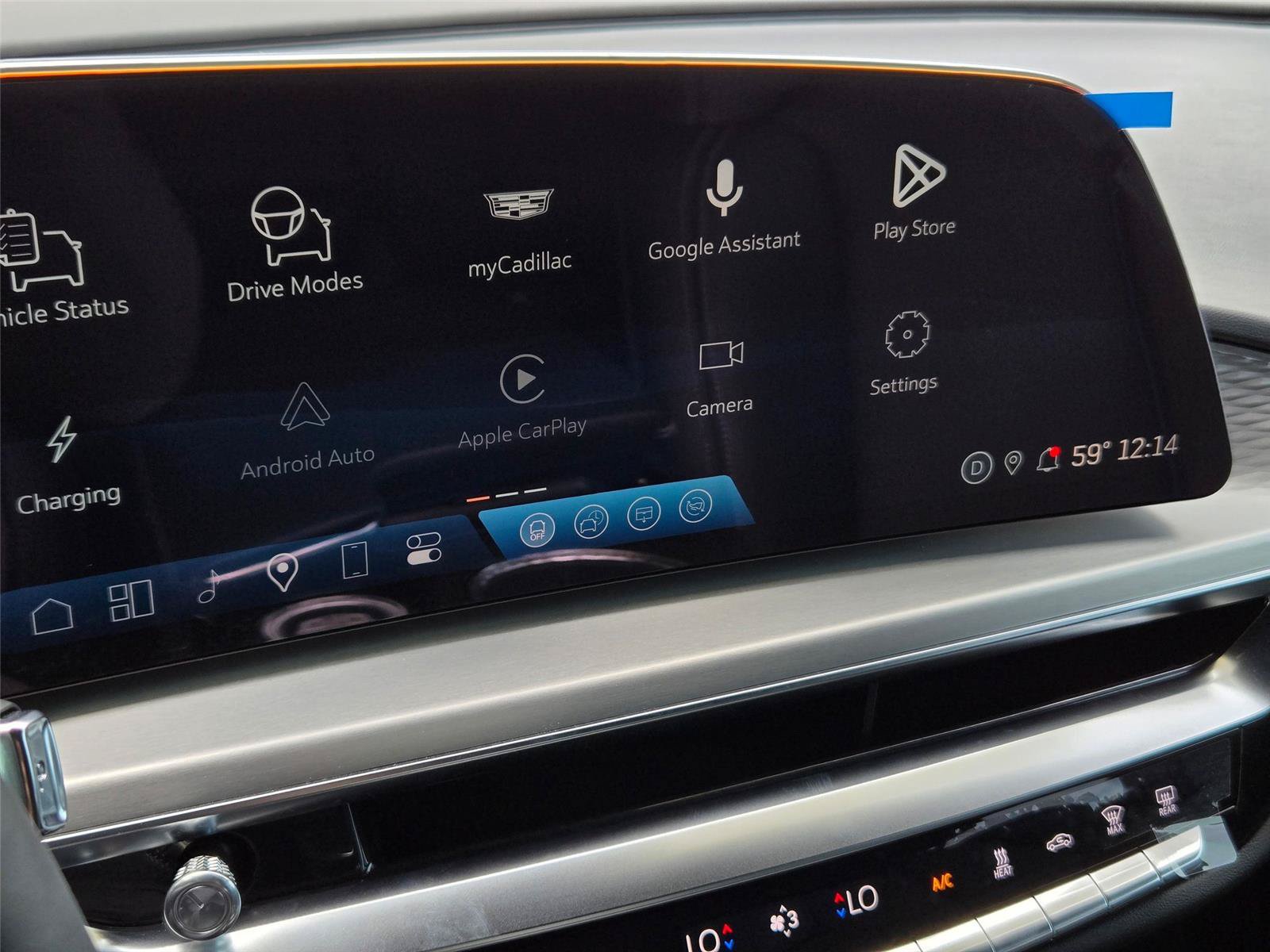 New 2026 Cadillac Lyriq Premium Luxury AWD/4WD image 18