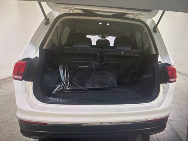 Used 2023 Volkswagen Tiguan SE image 17