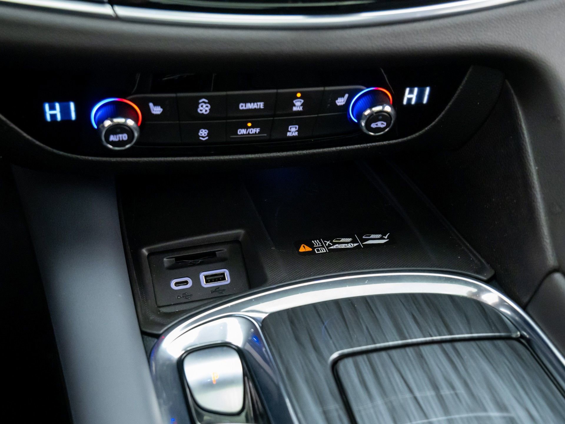 Used 2023 Buick Enclave Essence w/ Experience Buick Package image 27