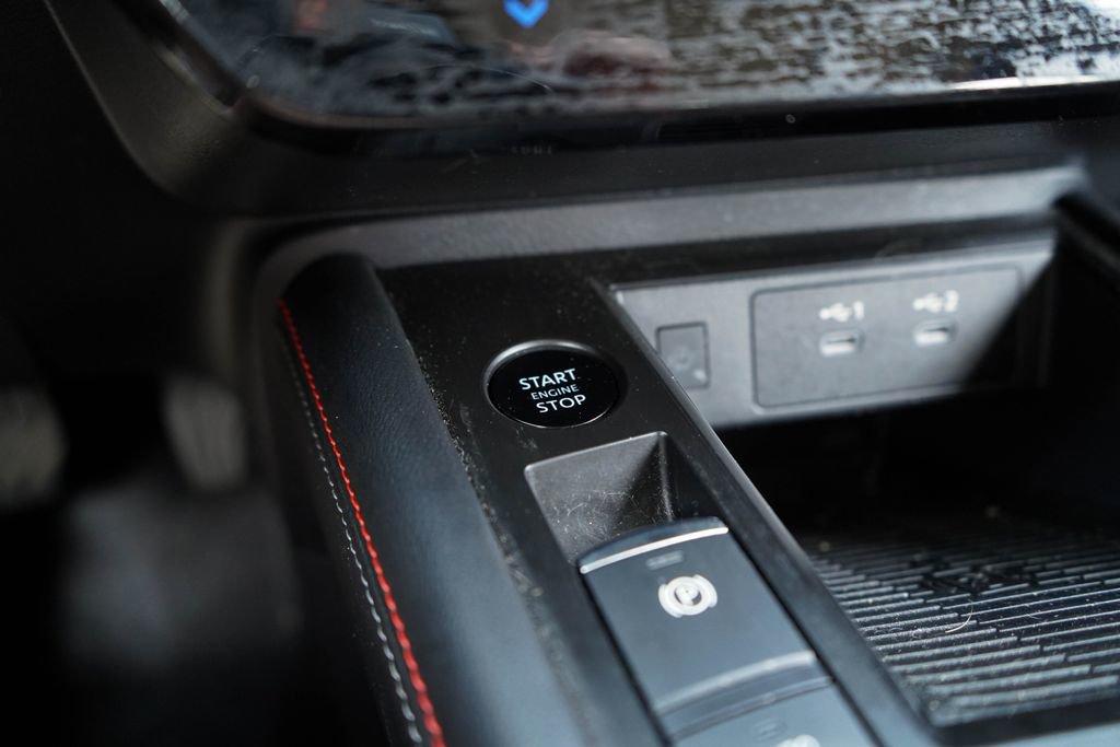 Used 2025 Nissan Kicks SR w/ SR Premium Package image 24