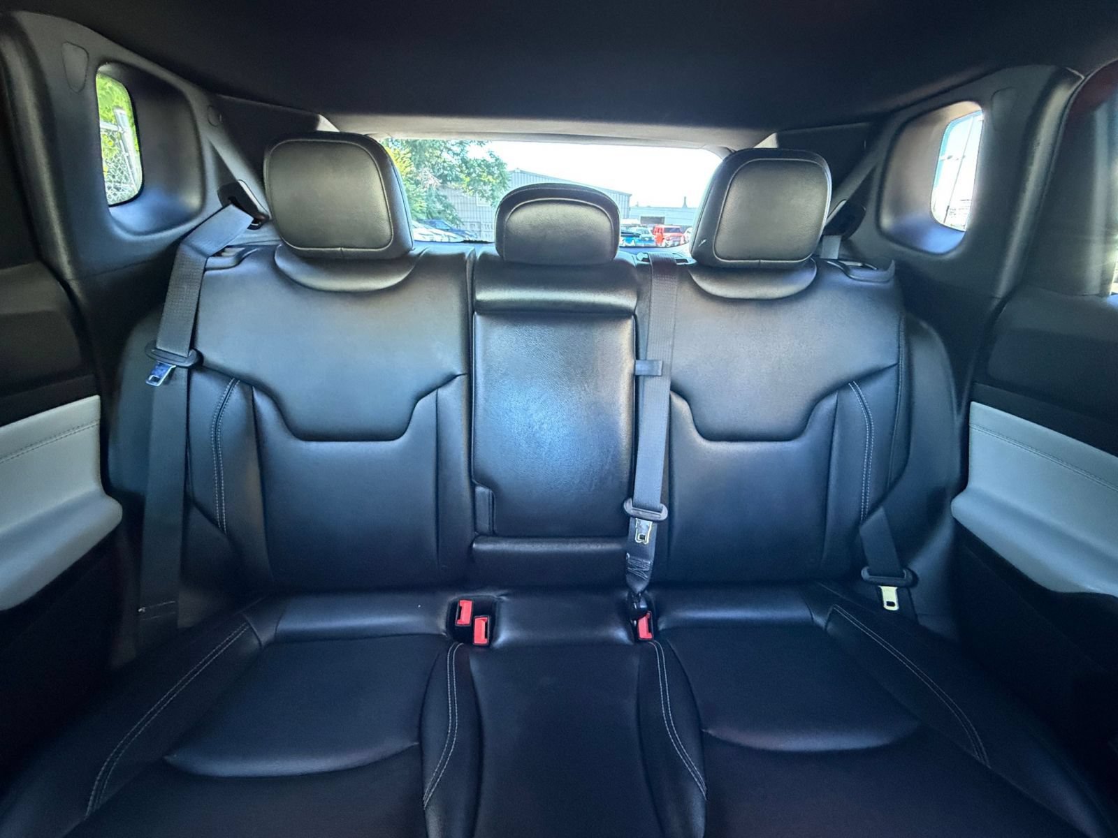 Used 2025 Jeep Compass Limited AWD/4WD image 38