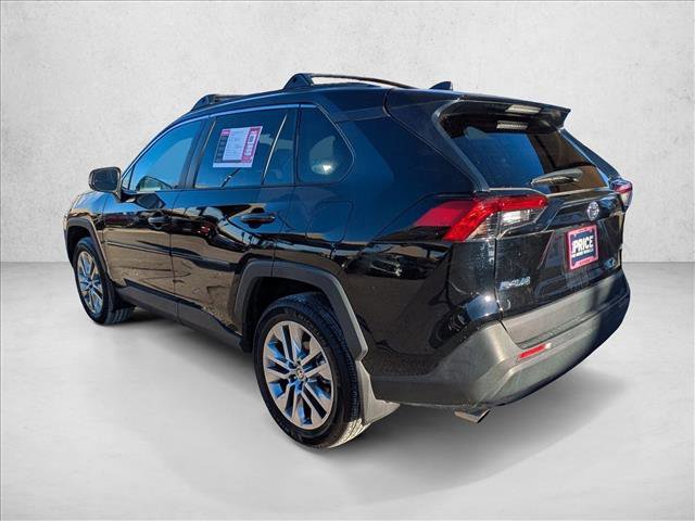 Used 2023 Toyota RAV4 XLE Premium image 8