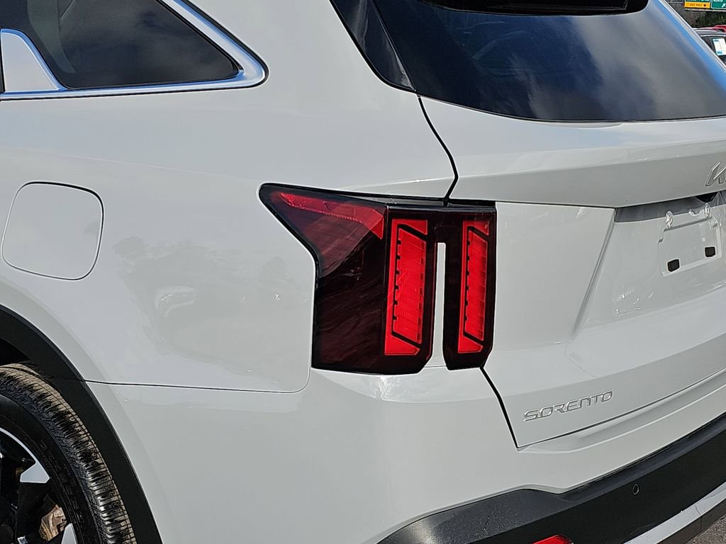 Used 2024 Kia Sorento EX w/ Panoramic Sunroof Package image 40