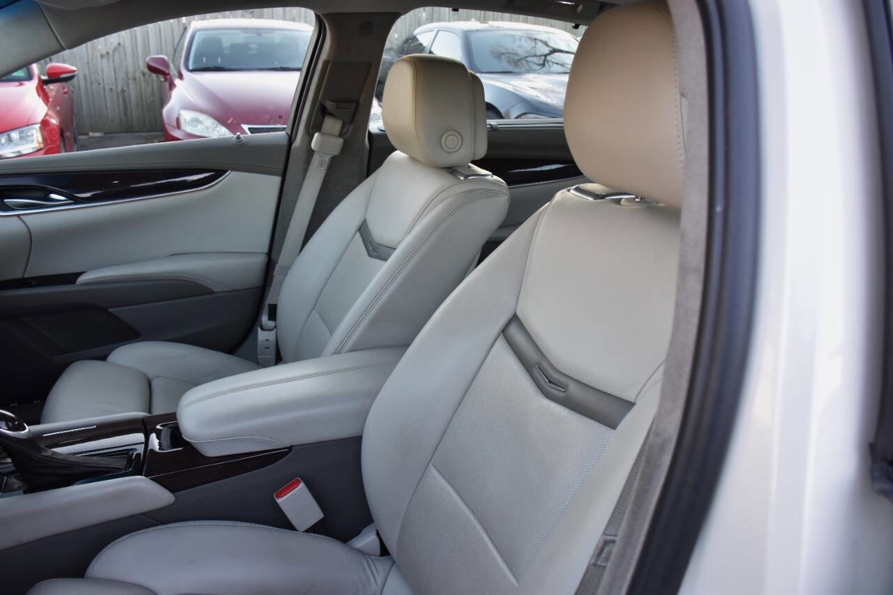 Used 2013 Cadillac XTS Platinum image 25