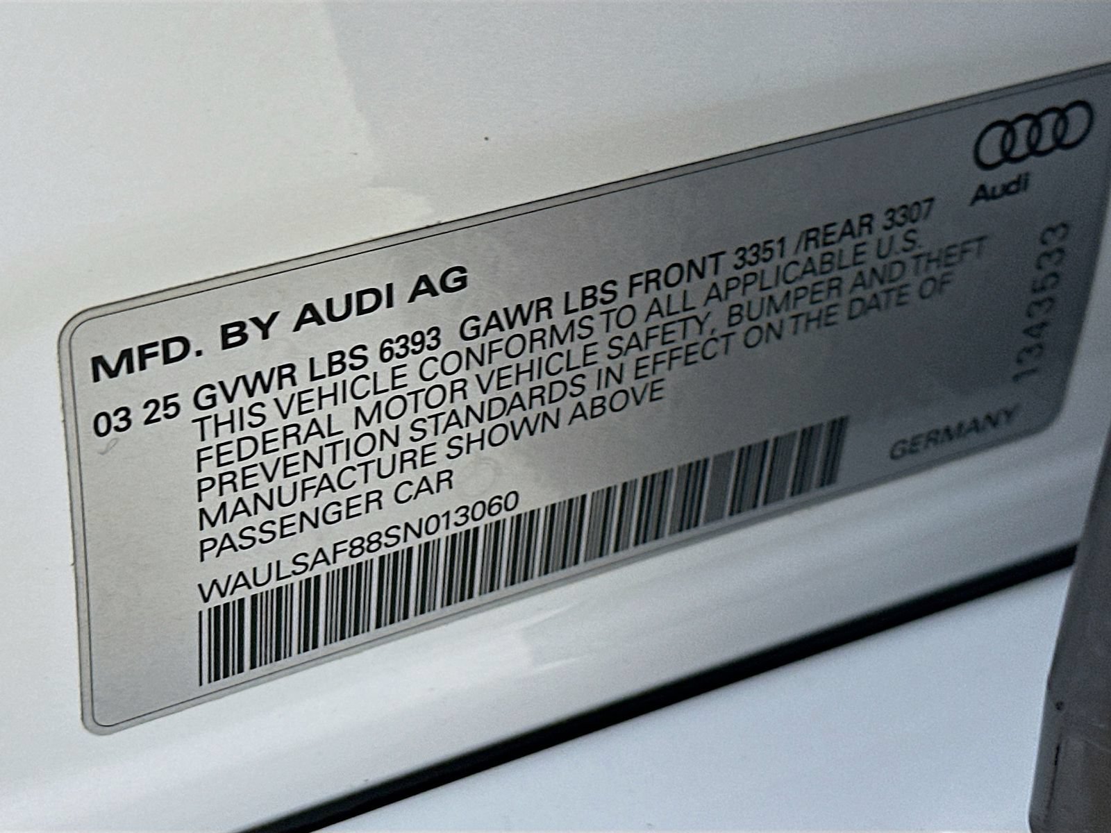 Used 2025 Audi S8 AWD/4WD image 48