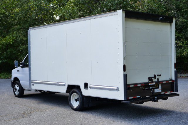 Used 2022 Ford E-350 and Econoline 350 Super Duty w/ Power Windows & Locks Group RWD image 8