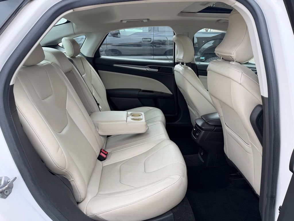 Used 2016 Ford Fusion Titanium image 15