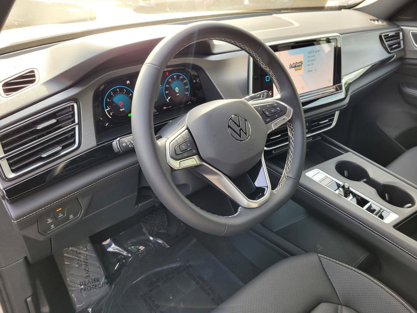 New 2026 Volkswagen Atlas Cross Sport SE image 8