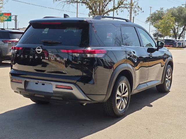 Certified 2026 Nissan Pathfinder SL FWD image 9