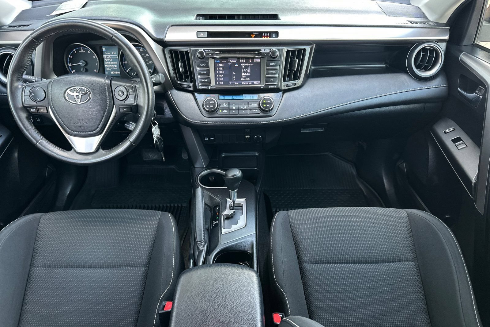 Used 2017 Toyota RAV4 XLE w/ All Weather Liner Package AWD/4WD image 13