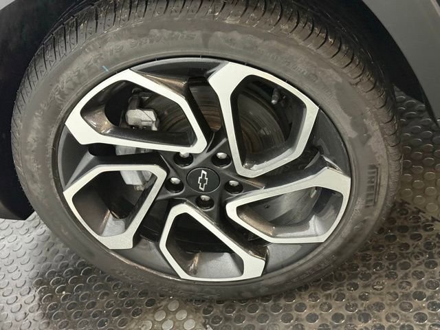 Certified 2025 Chevrolet Trax RS w/ Sunroof Package image 16
