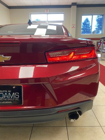 Used 2018 Chevrolet Camaro LT w/ Technology Package image 12