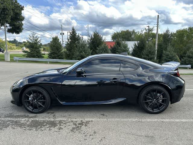 Used 2026 Toyota GR86 Premium w/ ALL Weather Mat Package (TMS) RWD image 2