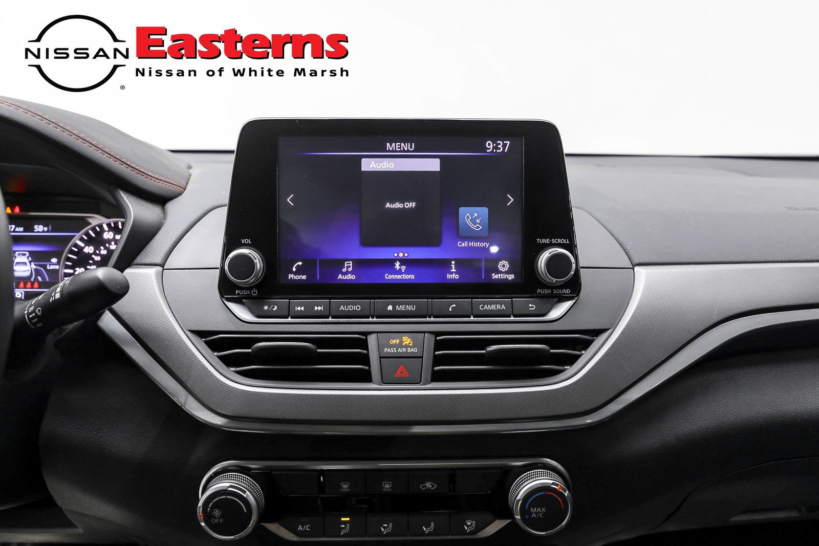 Used 2023 Nissan Altima 2.5 SR FWD image 12