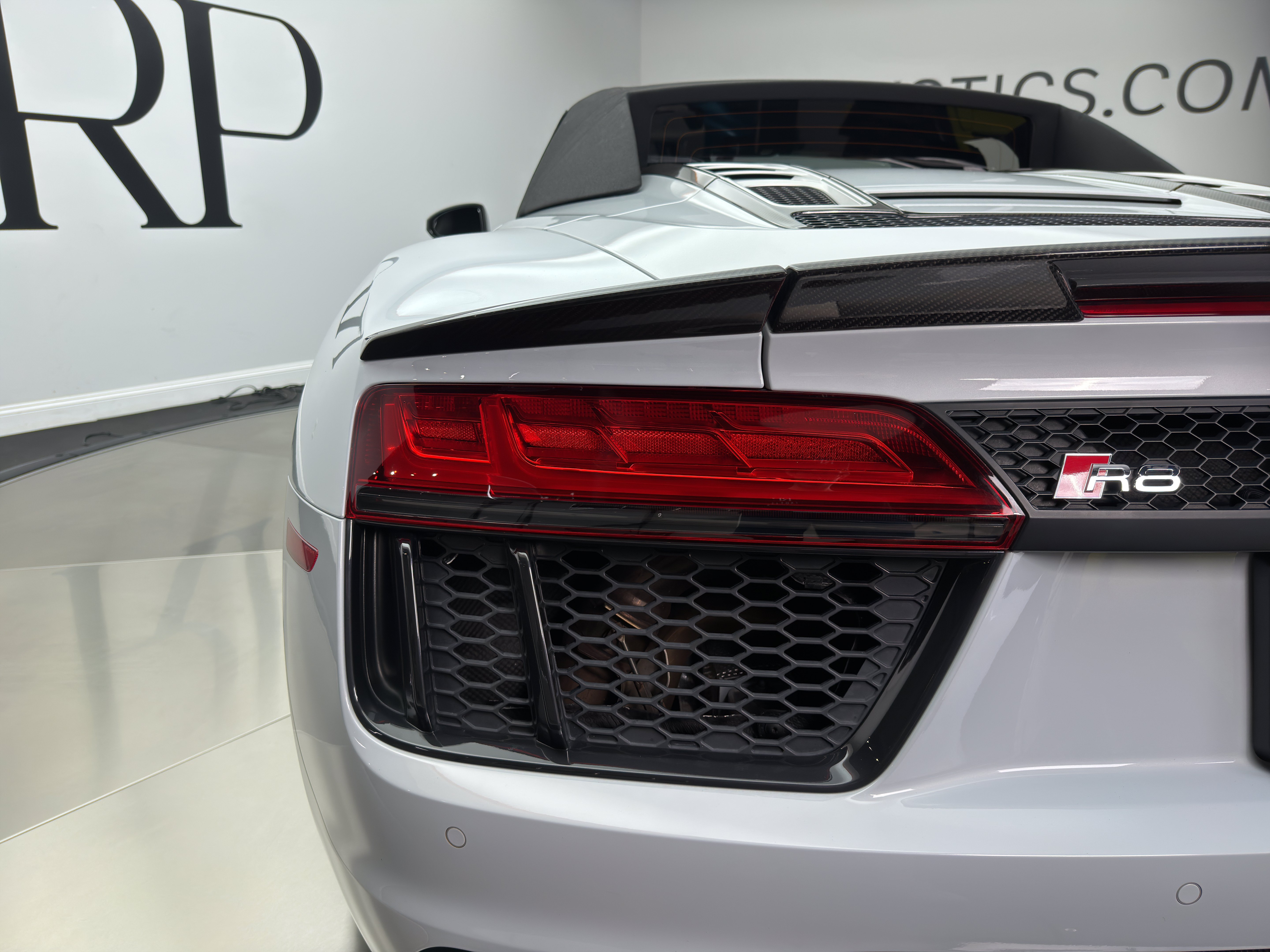 Used 2018 Audi R8 V10 plus AWD/4WD image 23