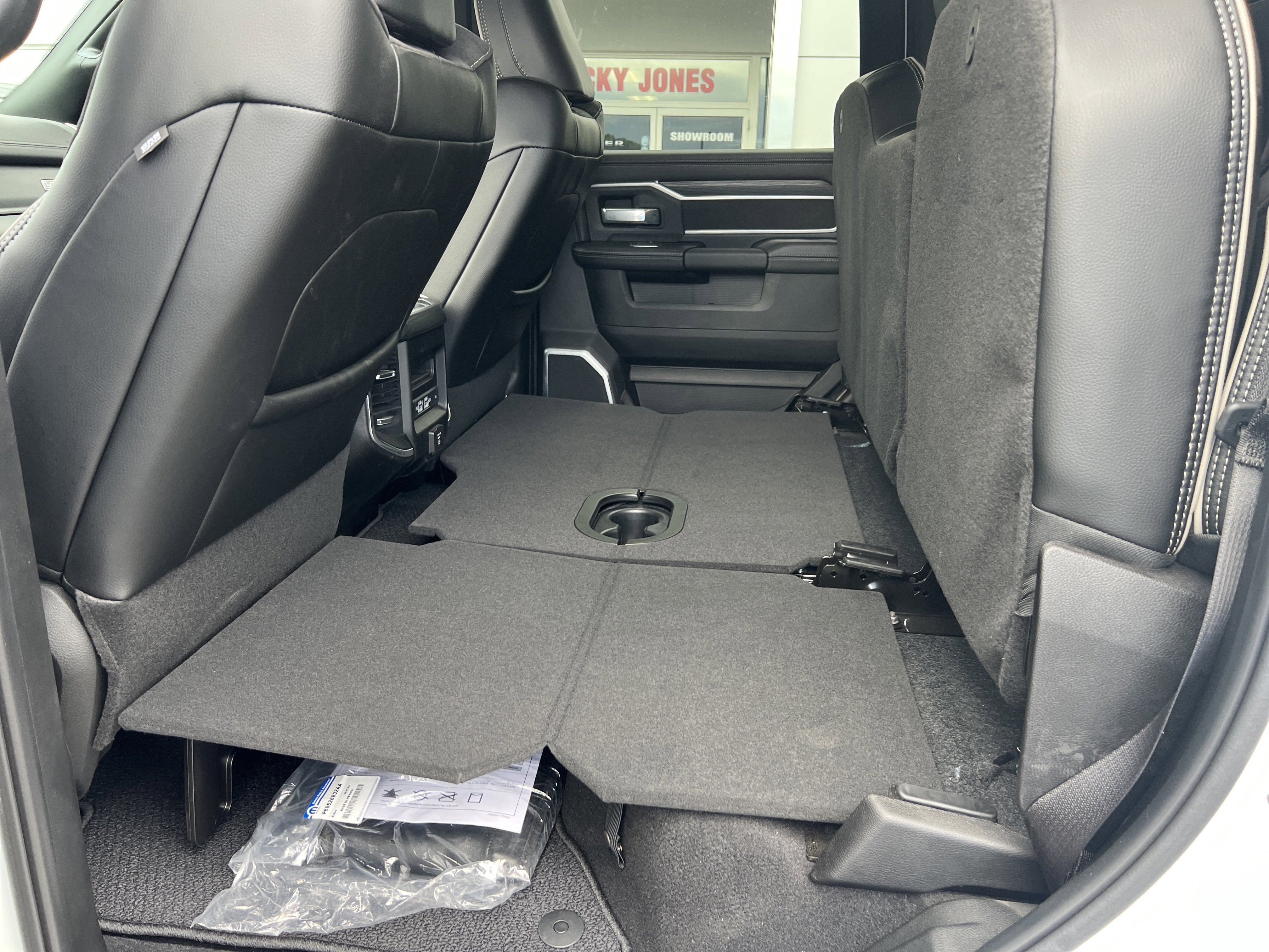 Used 2024 RAM 3500 Laramie w/ Night Edition image 16