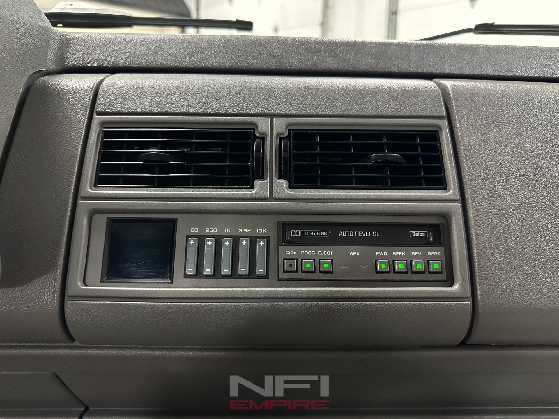Used 1992 Chevrolet Silverado 1500 4x4 Regular Cab image 29