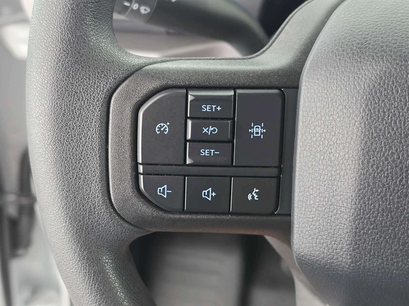 Used 2024 Ford F150 XL w/ Equipment Group 103A High RWD image 28
