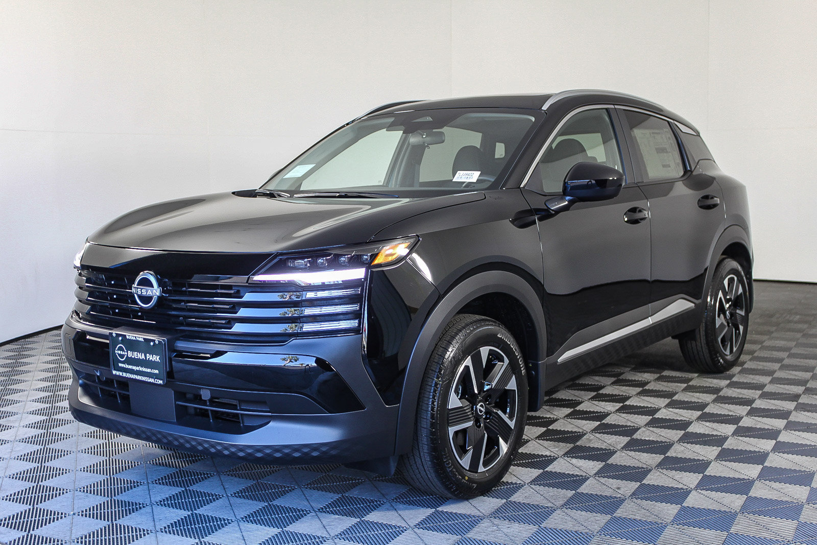 New 2026 Nissan Kicks SV w/ SV Premium Package AWD/4WD image 3