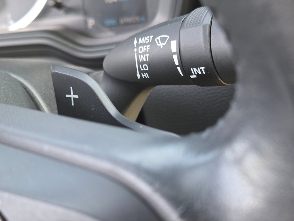 Used 2020 Toyota Corolla SE FWD image 14