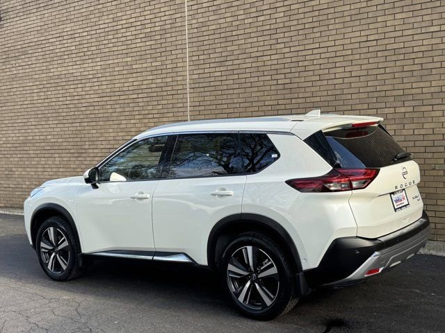 Used 2023 Nissan Rogue Platinum AWD/4WD image 39